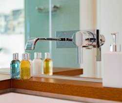 Villa-Piedade-Bathroom