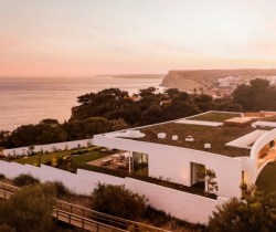 Villa-Piedade-Exterior-by-night