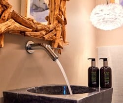 Chalet Coco-Bathroom