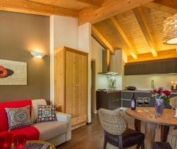 Chalet Morisa-Top floor living area