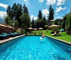 Chalet Morisa-Swimming pool