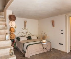 Villa Segreta-Bedroom