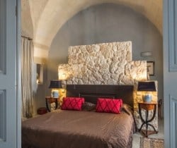 Villa Segreta-Bedroom