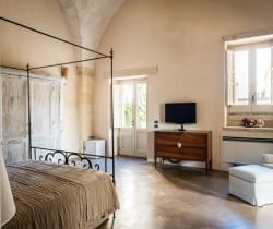 Villa Segreta-Bedroom