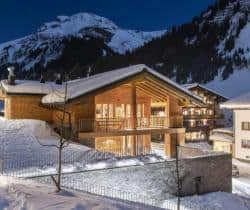 Chalet-Ame-Exterior-by-night