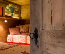 Chalet-Anjali-Bedroom