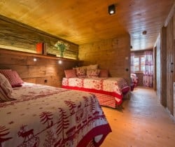 Chalet-Anjali-Bedroom