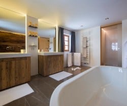 Chalet-Anjali-Bathroom