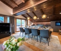 Chalet-Apartment-Rosen-Dining-room