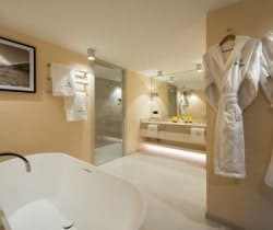 Chalet-Apartment-Rosen-Bathroom