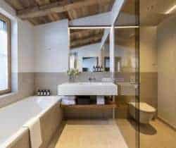 Chalet-Apartment-Schiele-Bathroom