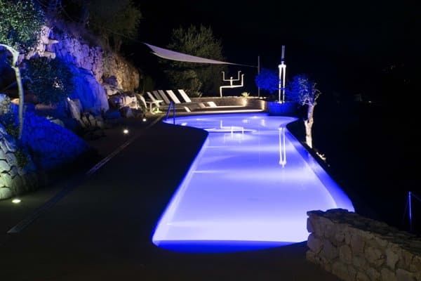 Villa-Aquila-Swimming-pool-by-night