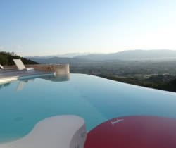 Villa-Aquila-Swimming-pool
