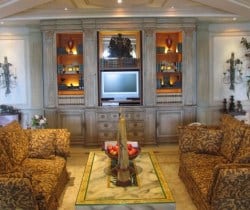 Villa Moonstone: Living room