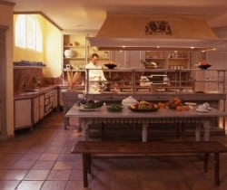 Villa Moonstone: Kitchen
