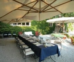 Villa Duke: Al fresco dining area