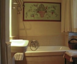 Torre Saracena: Bathroom