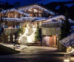 Chalet-Ilanis-Exterior-by-night