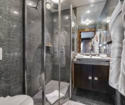 Chalet-Ilanis-Bathroom