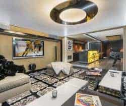 Chalet-Ilanis-Tv-room