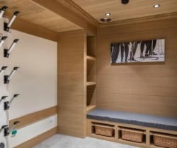 Chalet Morgana-Ski room