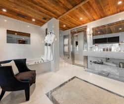 Chalet-Mystique-Bathroom