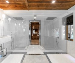 Chalet-Mystique-Bathroom