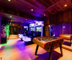 Chalet-Mystique-Games-room