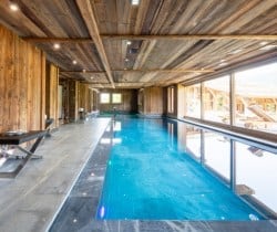 Chalet-Mystique-Swimming-pool