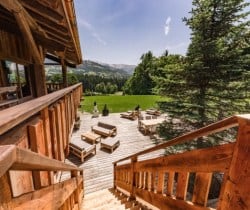 Chalet-Mystique-Autdoor-chill-out-area