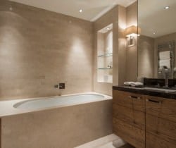 Chalet Artus-Bathroom