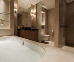 Chalet Artus-Bathroom