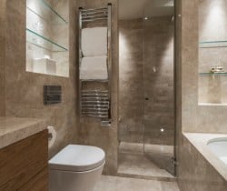 Chalet Artus-Bathroom