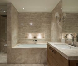 Chalet Artus-Bathroom