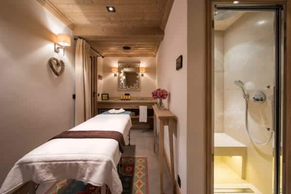 Chalet-Rhodos-Massage-room