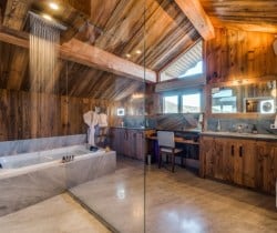Chalet Tristan-Bathroom