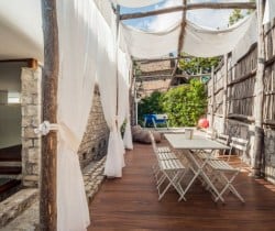 Villa Sunset-Al fresco dining area