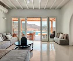 Villa-Calantha-Living-room