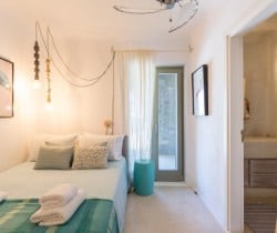 Villa Calantha-Bedroom