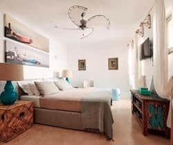 Villa-Calantha-Bedroom