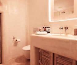 Villa-Calantha-Bathroom