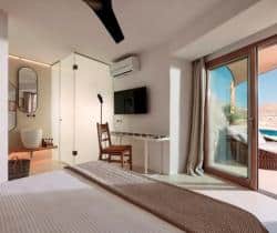 Villa-Calantha-Bedroom