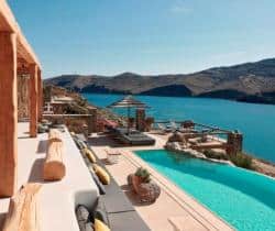 Villa-Calantha-Swimming-pool