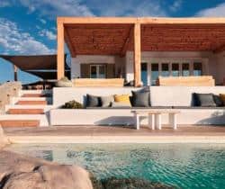 Villa-Calantha-Swimming-pool