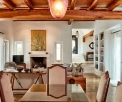 Villa Doria-Dining area