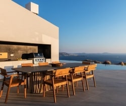 Villa-Infinity-Al-fresco-dining-area
