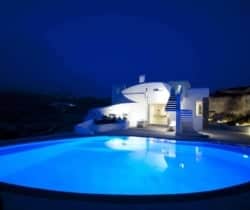 Villa Maya-Exterior by night