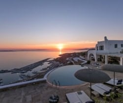 Villa Pandora-Exterior by night