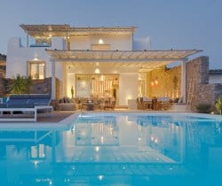 Villa Thalia-Exterior by night