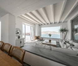 Villa-Tori-Living-room